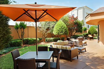 Hotel Courtyard Mobile