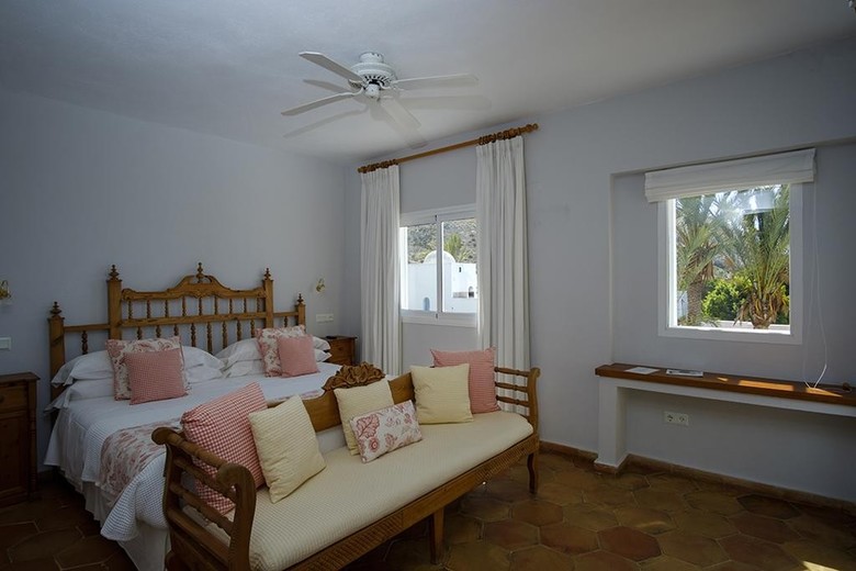 Hostal Mikasa Agua Amarga & Spa