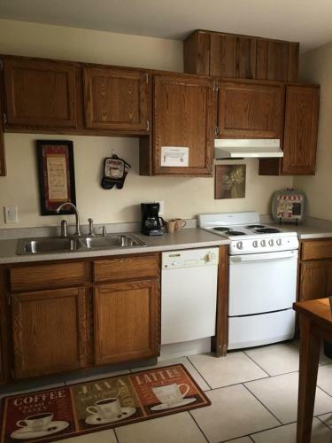 Hotel Anchorage Uptown Suites
