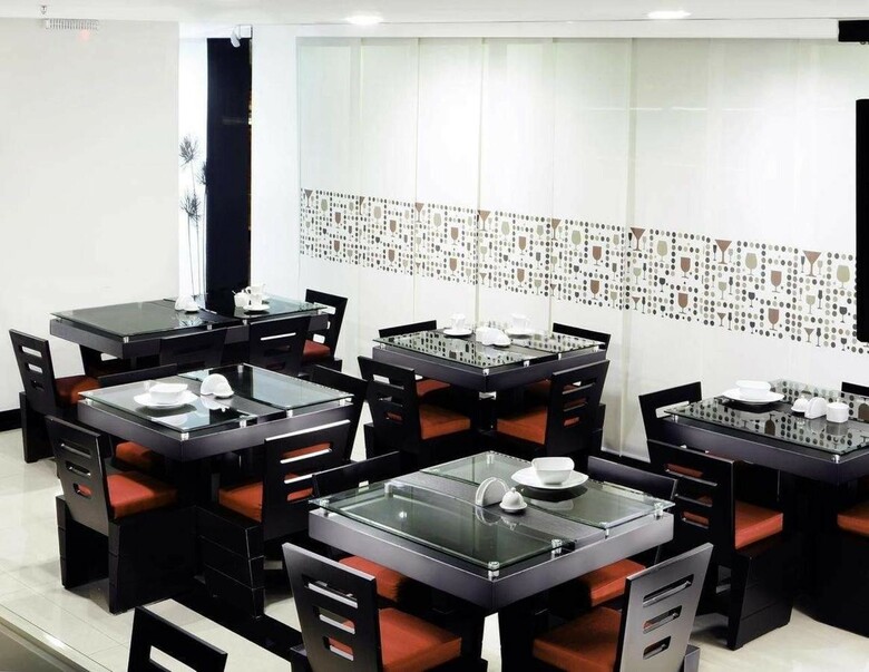 Hotel Parque 63