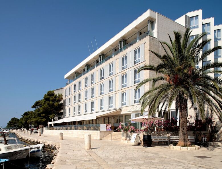 Hotel Adriana
