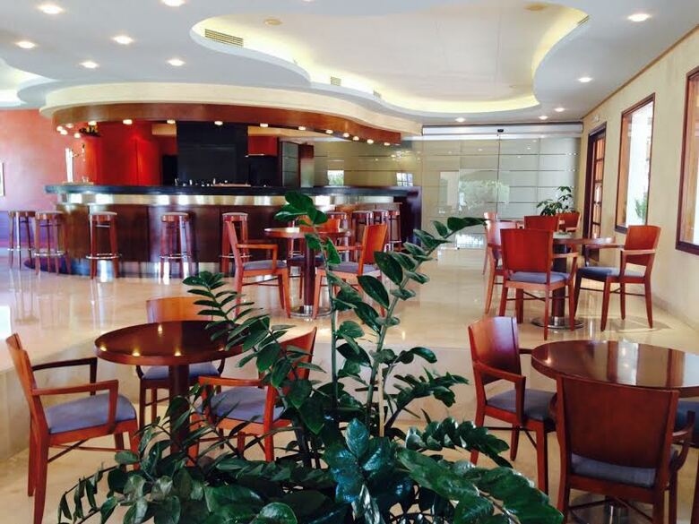 Hotel Bon Retorn