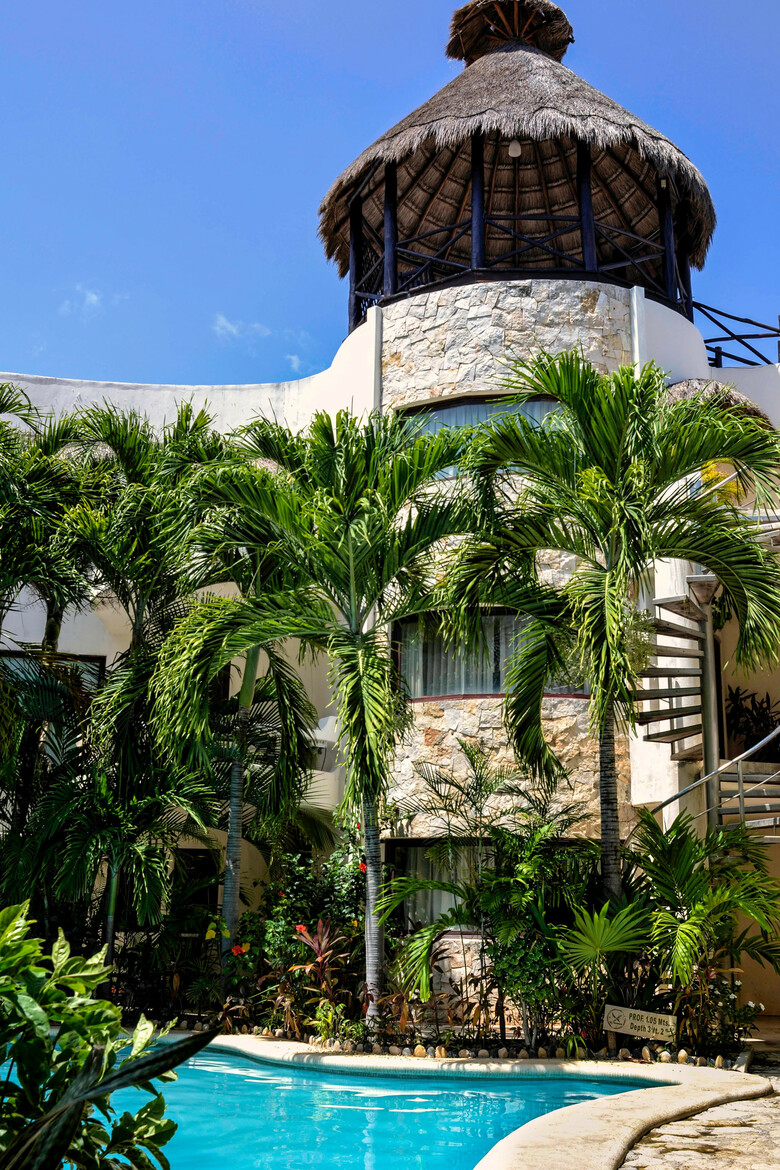 Hotel Blue Palms
