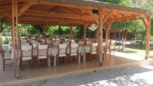 Oranj Ranch Hotel