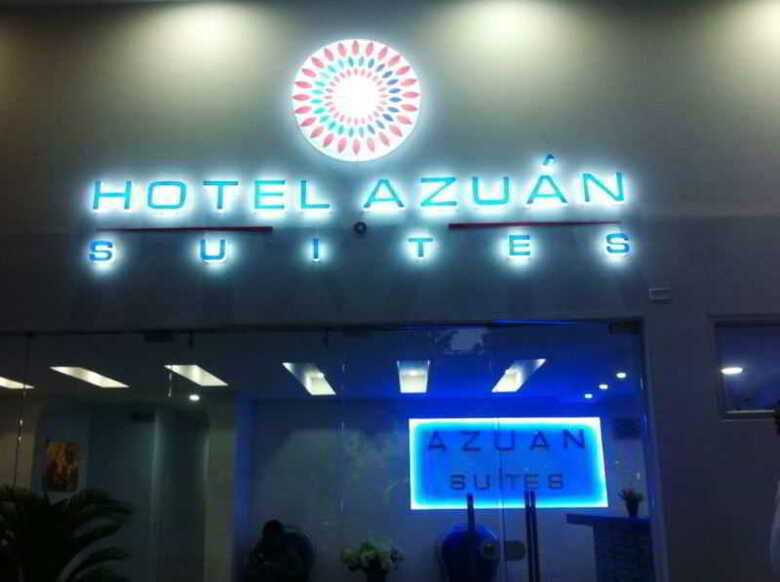 Azu�n Suites Hotel