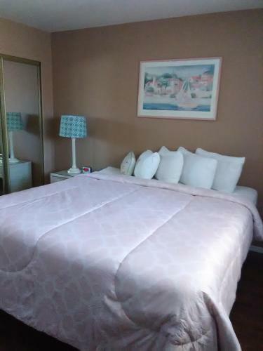 Hotel Hidden Palms Resort & Condominiums
