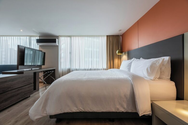 Hotel Holiday Inn Express & Suites Medellin