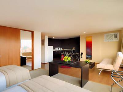 Hotel Holiday Inn Express & Suites Medellin