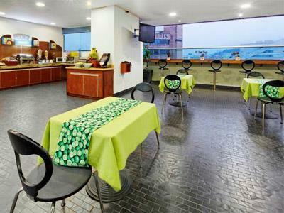 Hotel Holiday Inn Express & Suites Medellin