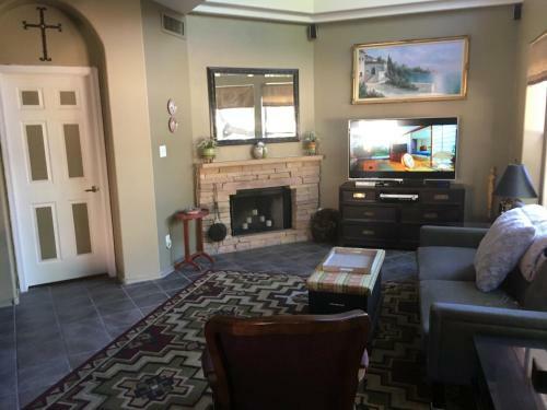 Phoenix Townhouse