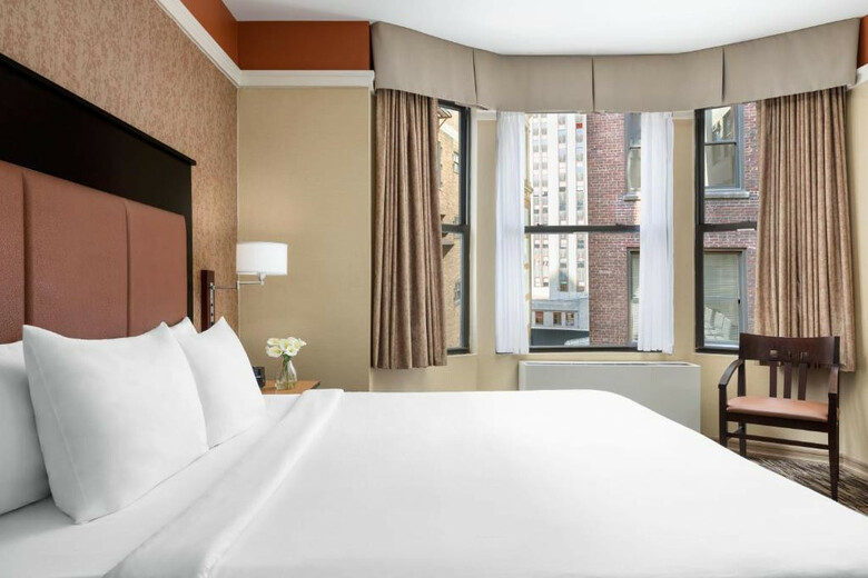 The Hotel @ Fifth Avenue