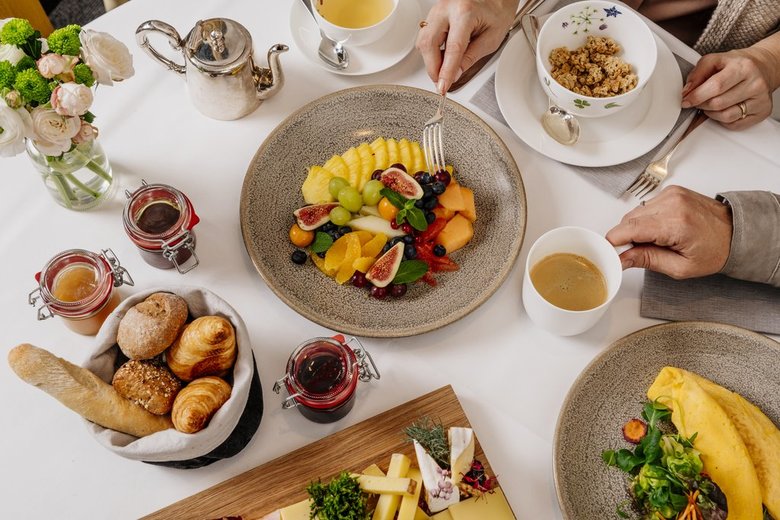 Ambassador Swiss Q Hotel