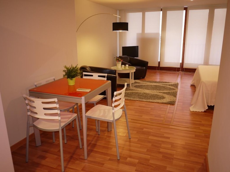 La Portuguesa Apartments