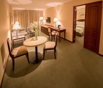 Aparthotel Los Tallanes Hotel & Suites