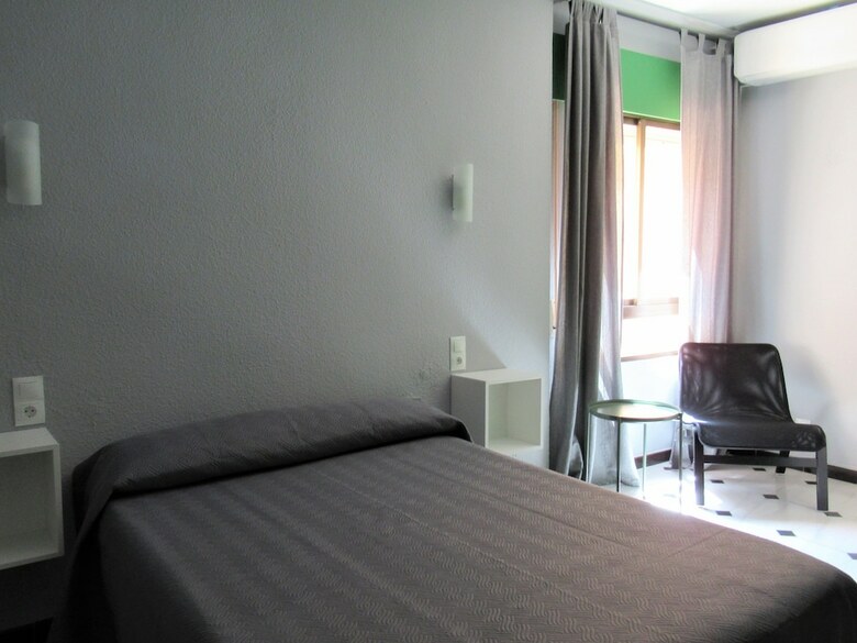 Hostal Tropical