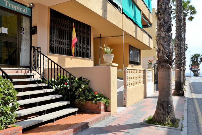 Hostal Tropical