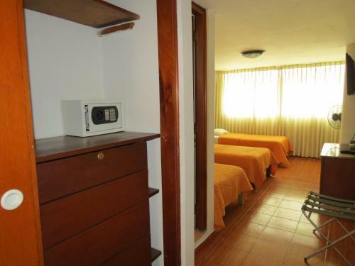 Hostal Miraflores Inn