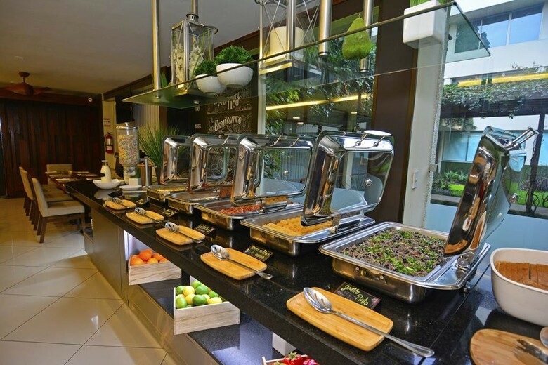 Autentico Hotel