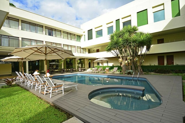 Autentico Hotel