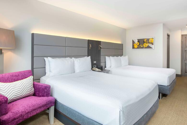 Hotel Crowne Plaza Corobici