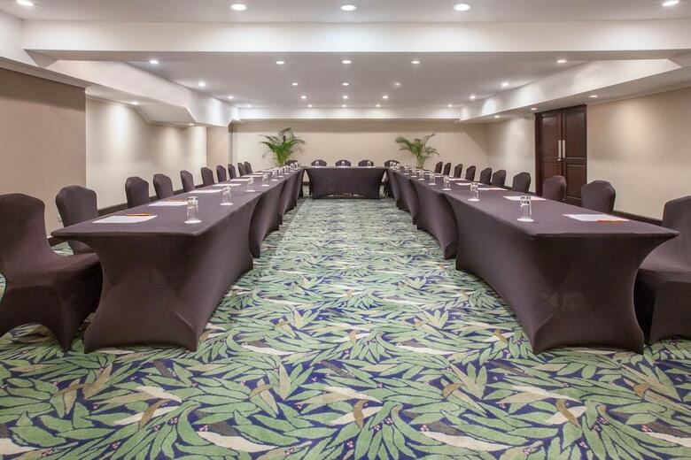 Hotel Crowne Plaza Corobici