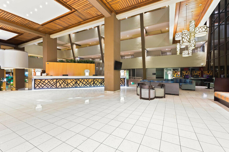 Hotel Crowne Plaza Corobici