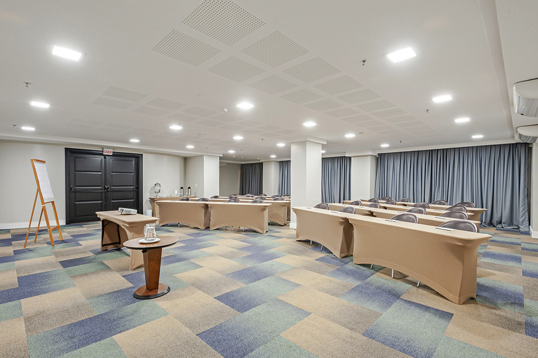 Hotel Slaviero Conceptual Brut