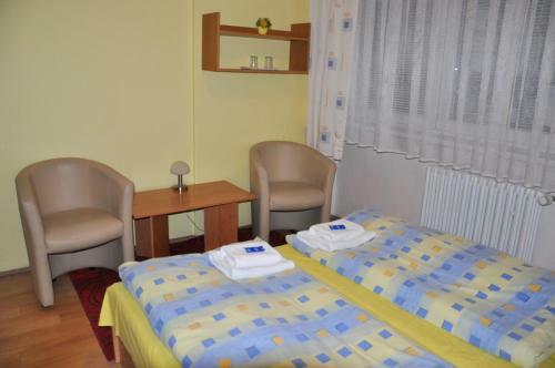 Hotel Kom�rov