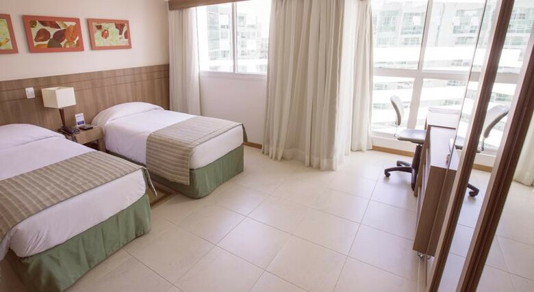 Hotel Saint Moritz Hplus Express