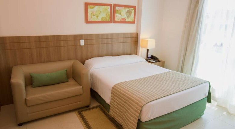 Hotel Saint Moritz Hplus Express