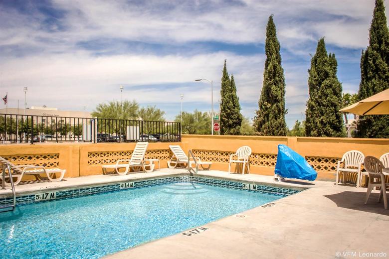 Hotel Econo Lodge University
