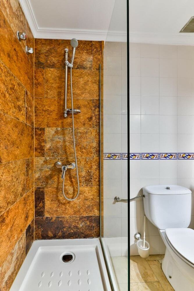 Hotel Hoster�a El Bodeg�n De Gredos