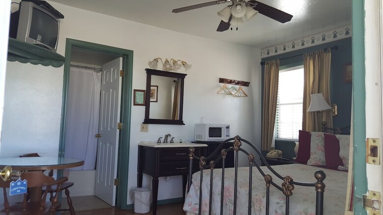 Hotel Canyon Country Inn