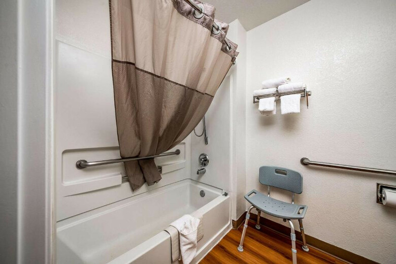 Motel Clarion Pointe - Near Grand Canyon