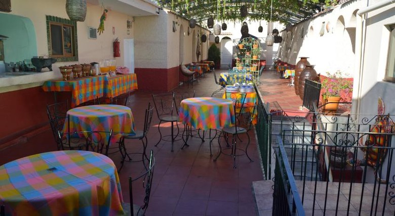 Hotel Posada De La Media Luna