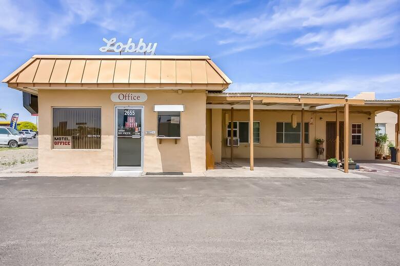 Posada Arizona Inn & Suites