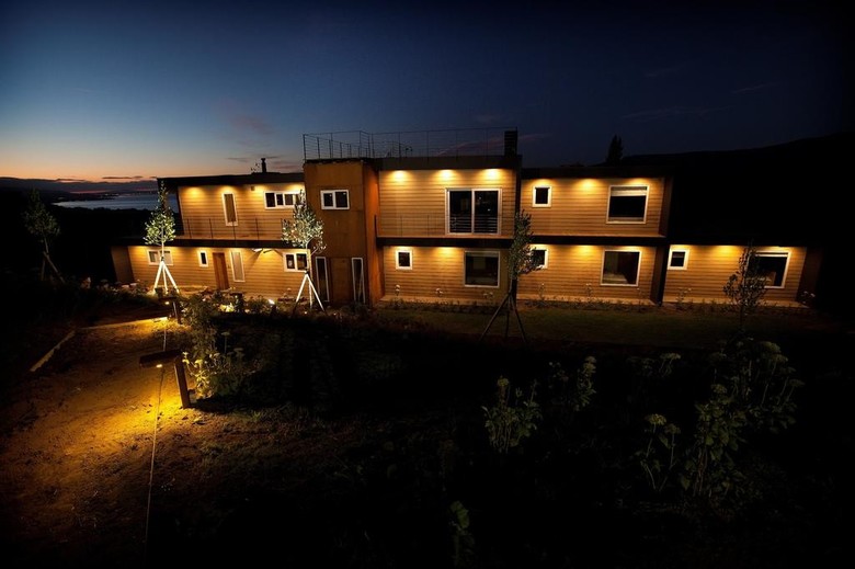 Lake Lodge