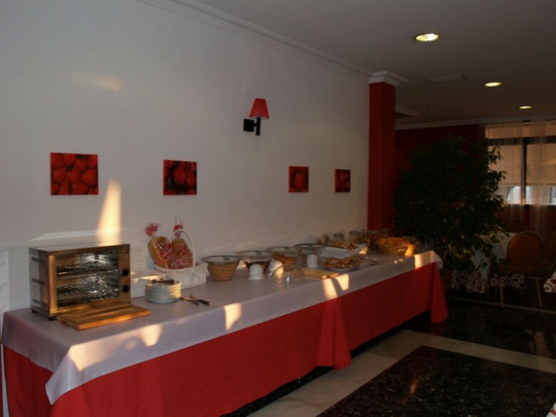 Hotel Corona De Atarfe