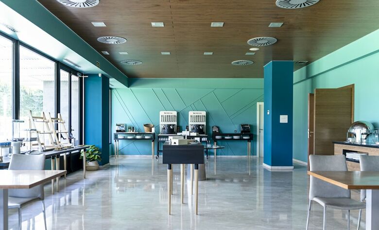 Azz Valencia T�ctica Hotel