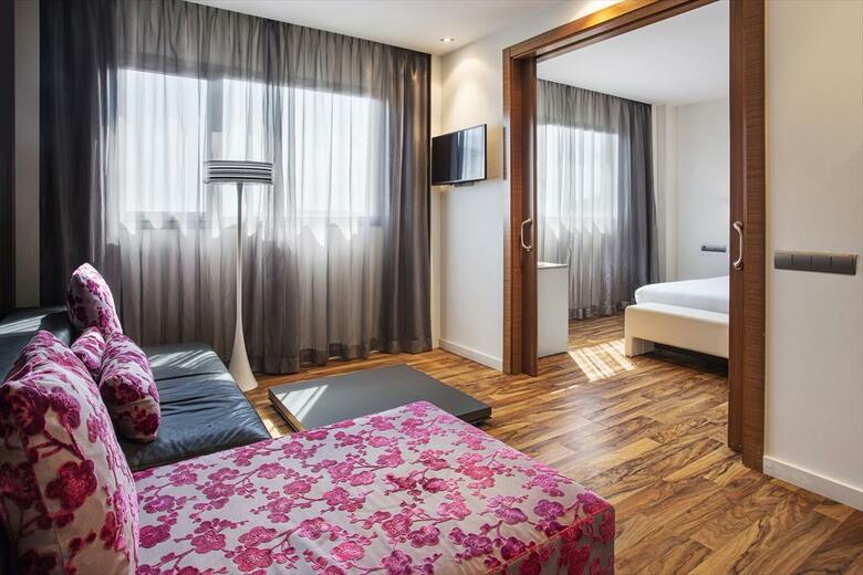 Azz Valencia T�ctica Hotel