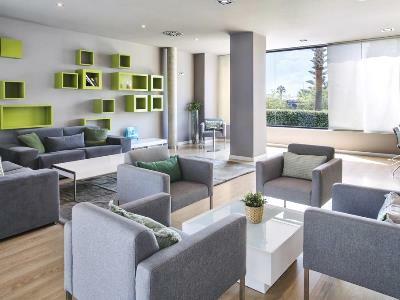 Azz Valencia T�ctica Hotel