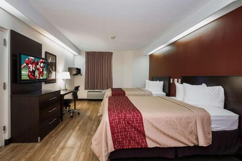 Motel 6 Bentonville