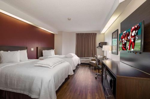 Motel 6 Bentonville
