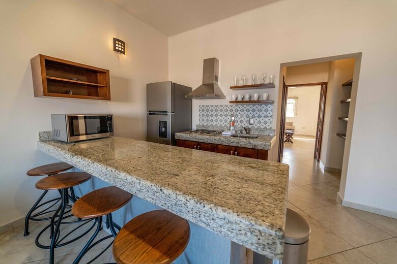 Hotel & Suites El Moro