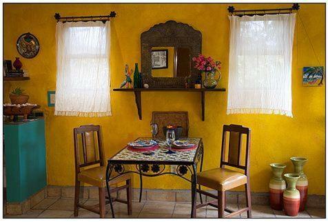 Hotel La Damiana Inn