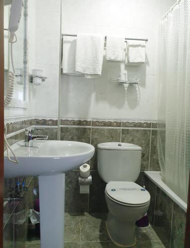 Hostal Puente Azud