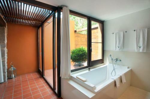 Mas Falgarona Hotel Boutique & Spa