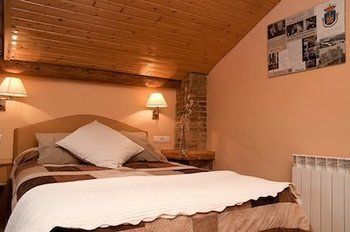 Hotel Villa De Ayerbe