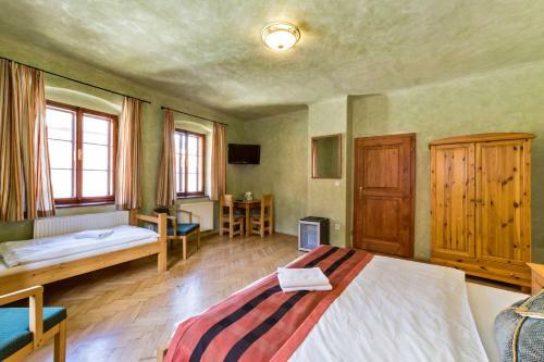 Hostal Pension U Hada