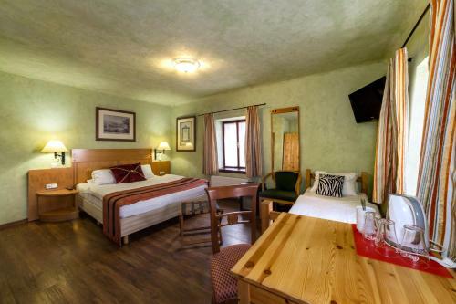 Hostal Pension U Hada